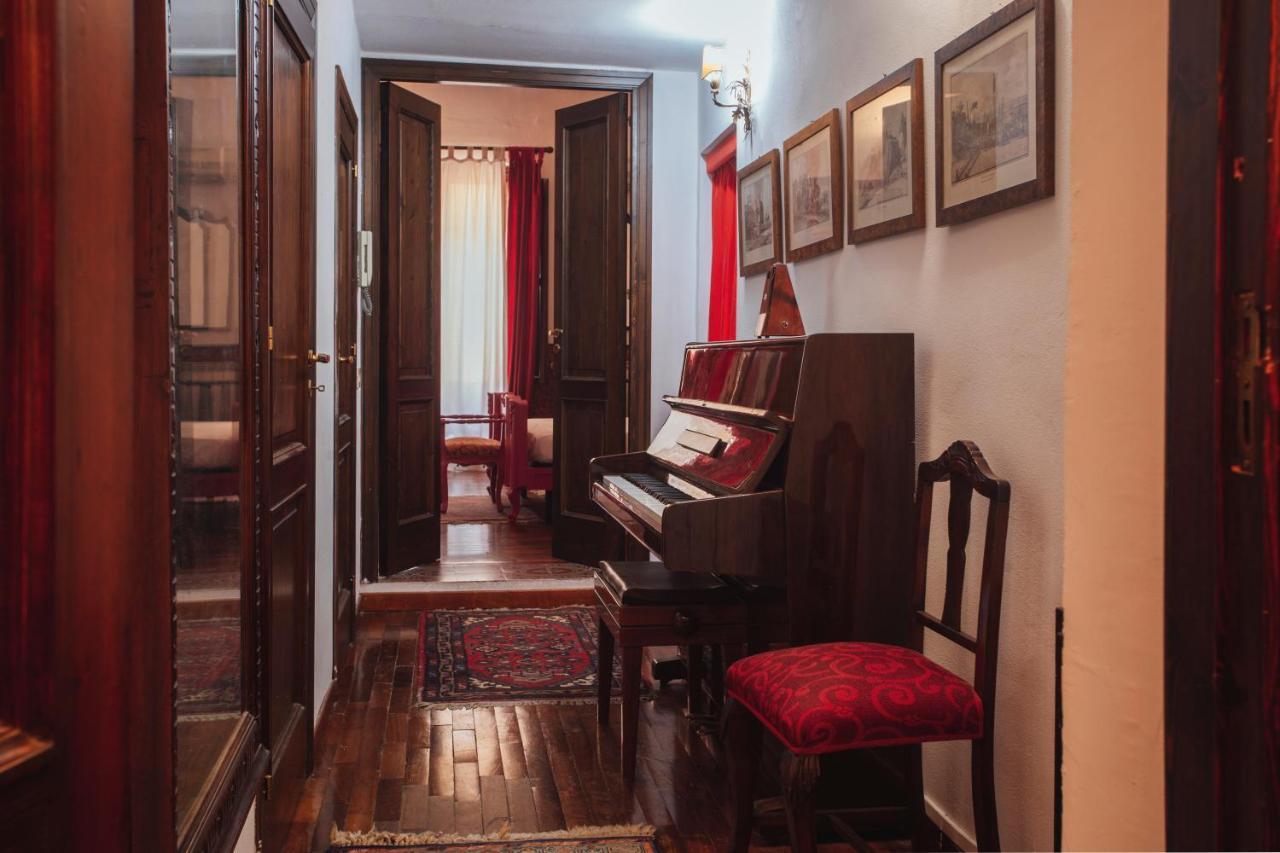 Cinematocasa Suite Palermo Exterior foto
